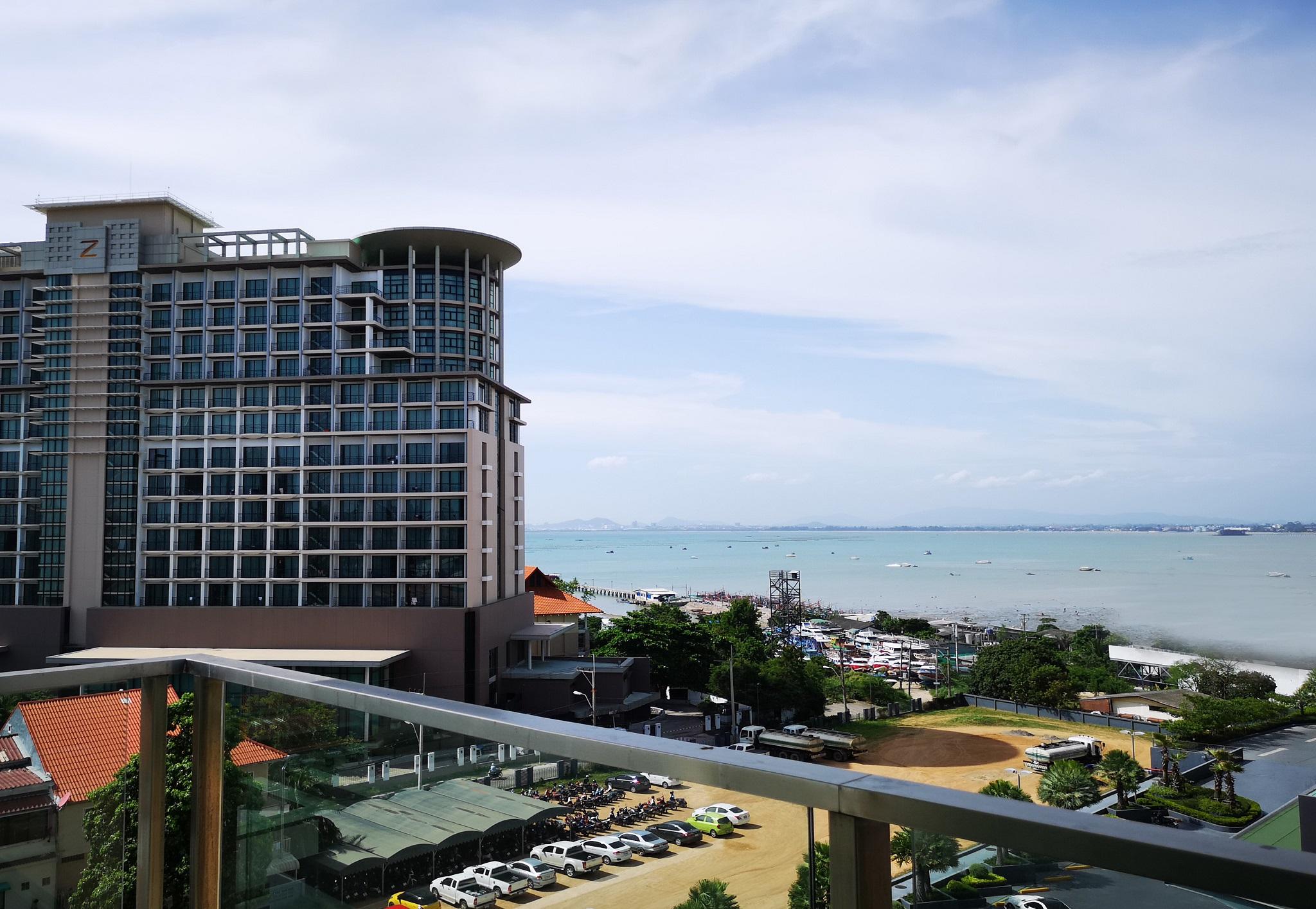 Tsix5 Quarter Hotel Pattaja Kültér fotó