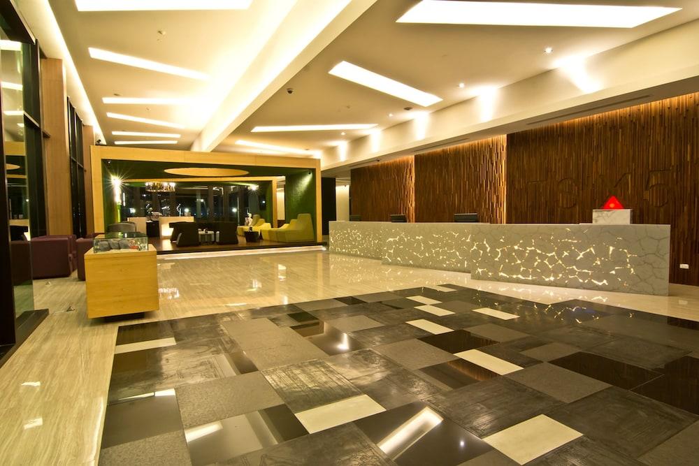 Tsix5 Quarter Hotel Pattaja Kültér fotó