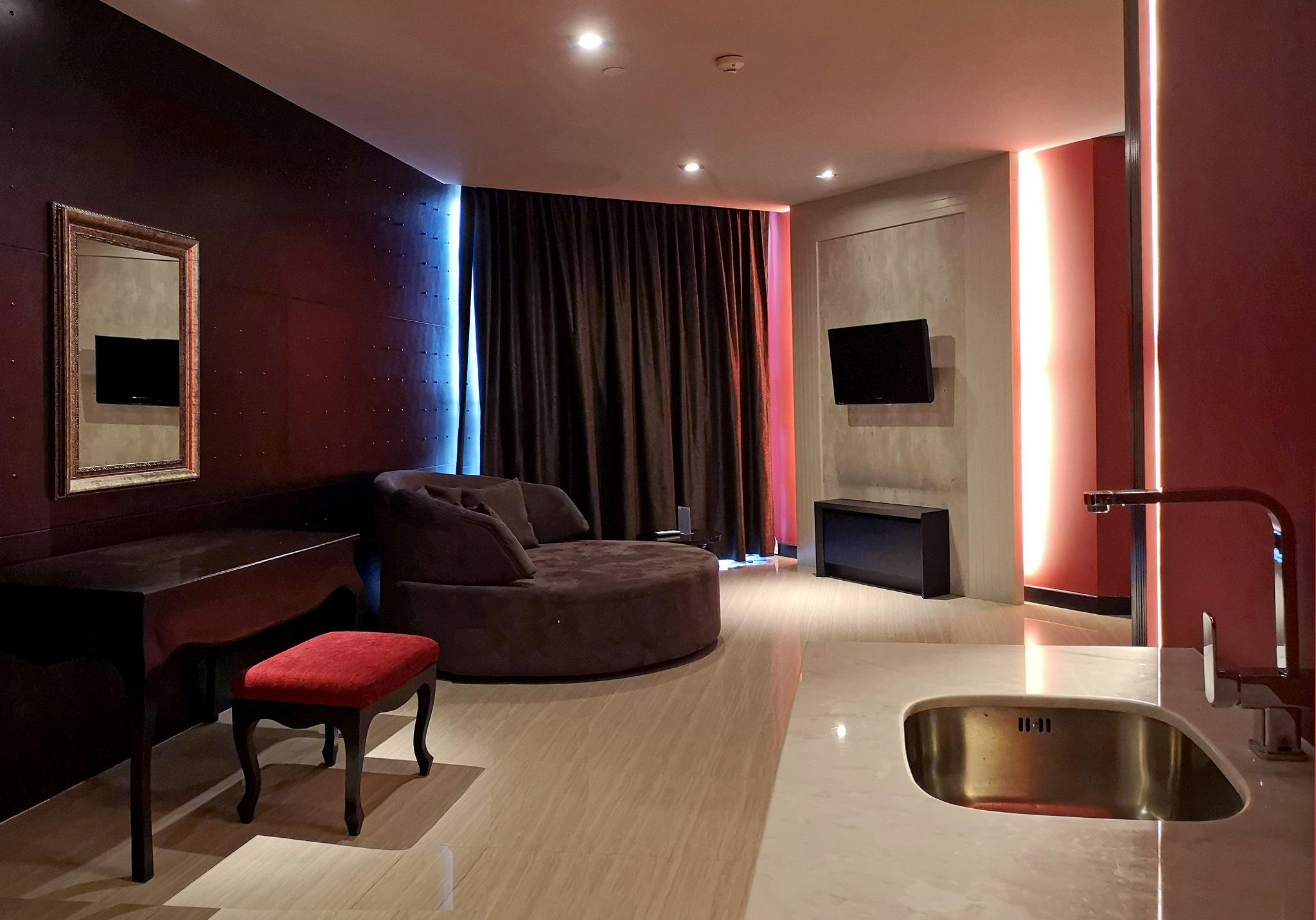 Tsix5 Quarter Hotel Pattaja Kültér fotó