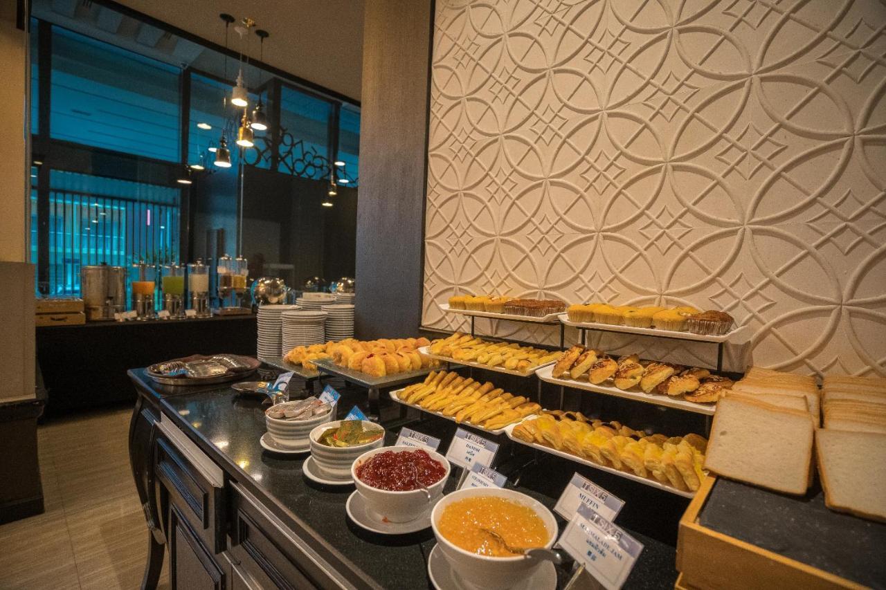 Tsix5 Quarter Hotel Pattaja Kültér fotó